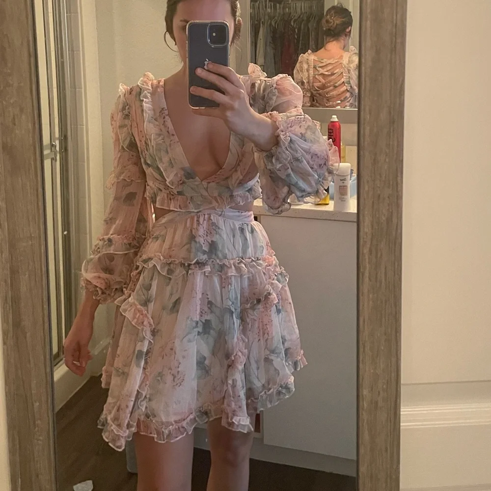 CUT OUT TIE BACK DRESS - Picture 8 of 10